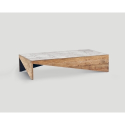Stolik okazjonalny z drewna z recyklingu - blat z motywem betonowych puzzli DB004504
