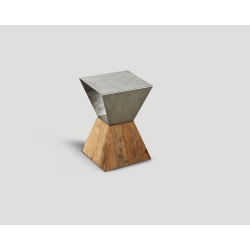 Stolik okazjonalny o geometrycznym kształcie - drewno/stal DB004420